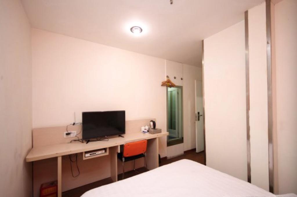 Yixin Business Hotel Гуанчжоу Екстер'єр фото